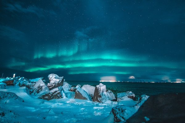 Comment planifier un voyage pour vivre une expérience de plongée sous les icebergs en Islande ?